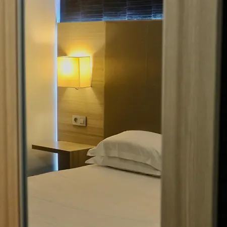 Hôtel L'Escale Coté Port-3